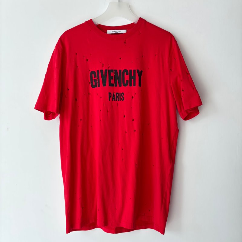 出清降價不議::GIVENCHY:: 紀梵希 紅色洞洞上衣 仿舊T-Shirt-0