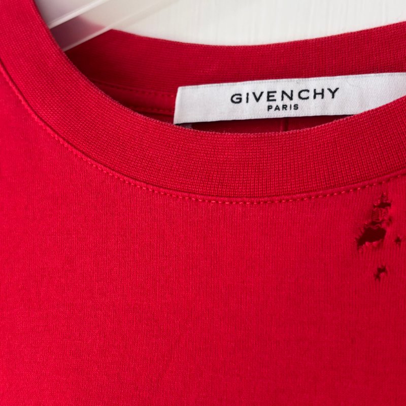 出清降價不議::GIVENCHY:: 紀梵希 紅色洞洞上衣 仿舊T-Shirt-3