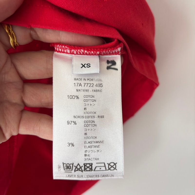 出清降價不議::GIVENCHY:: 紀梵希 紅色洞洞上衣 仿舊T-Shirt-10