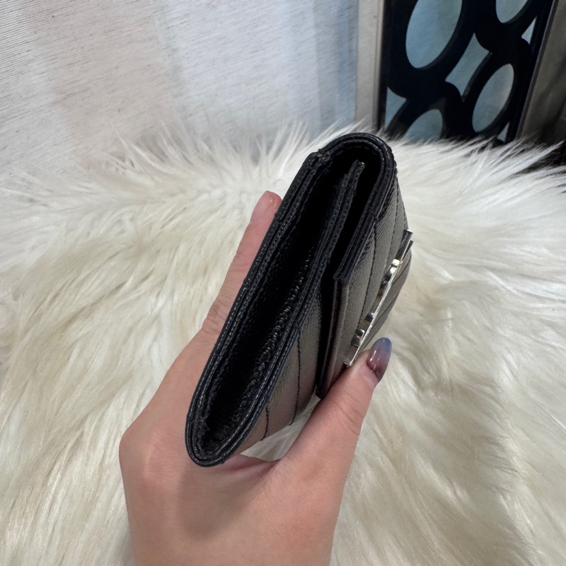 YSL 黑魚子醬銀釦小型信封錢包-2