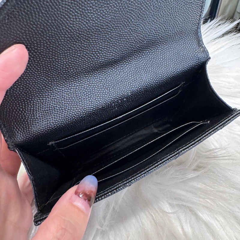 YSL 黑魚子醬銀釦小型信封錢包-7