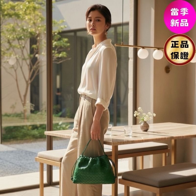 ✨全新真品✨ Bottega Veneta 796728 編織小牛皮抽繩福袋包 綠色-0