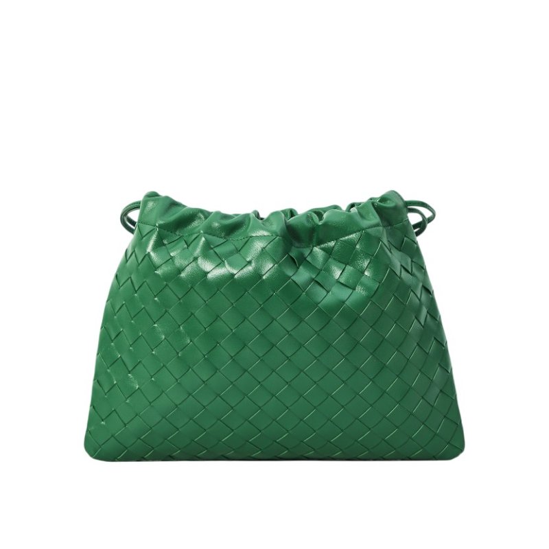 ✨全新真品✨ Bottega Veneta 796728 編織小牛皮抽繩福袋包 綠色-1