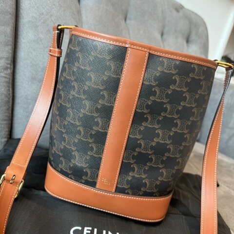 CELINE 滿版老花水桶包