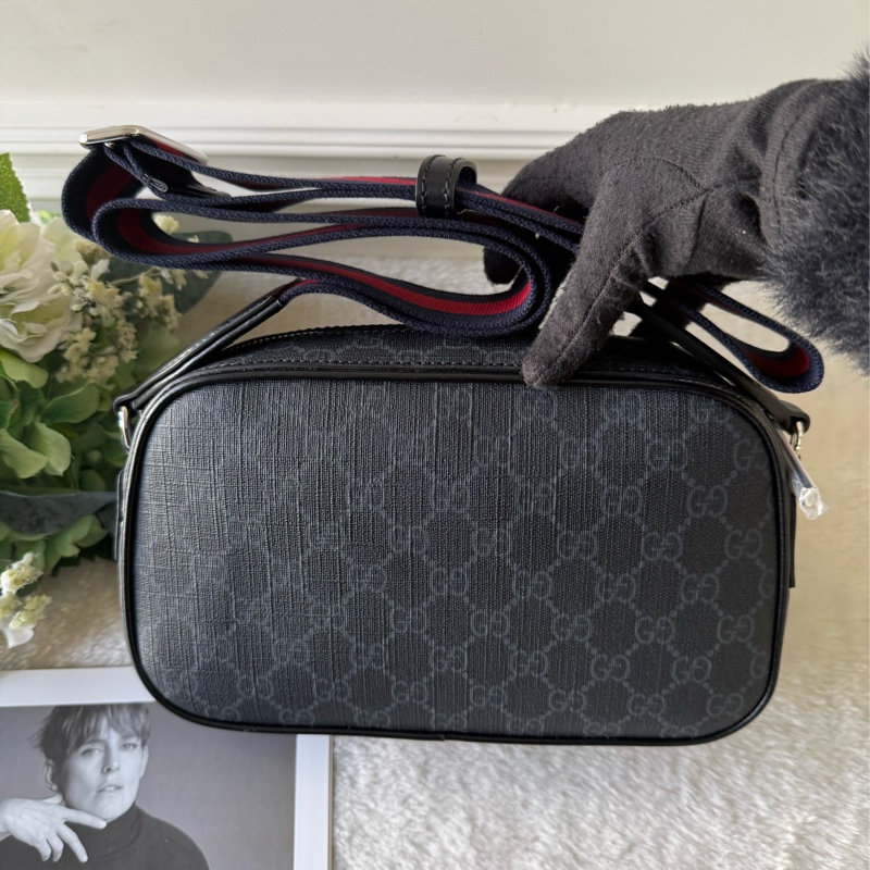 GG Supreme 藍紅背帶拉鍊斜背包(黑灰色)-3