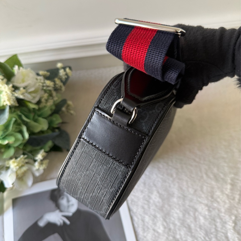 GG Supreme 藍紅背帶拉鍊斜背包(黑灰色)-4