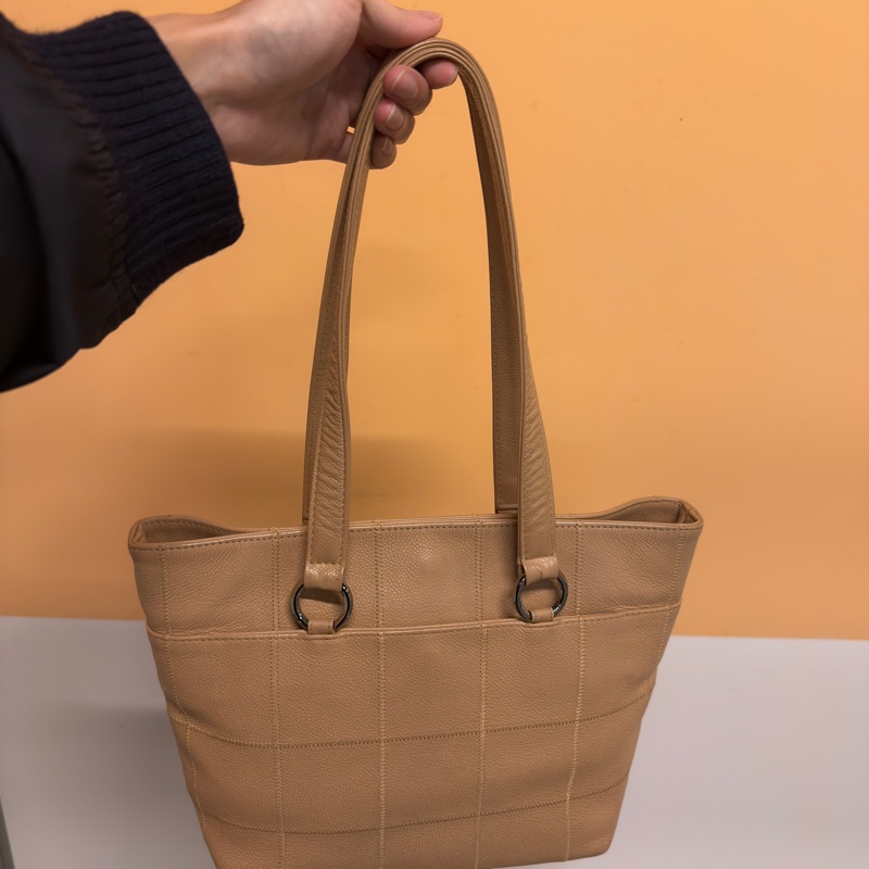 CHANEL Chocolate Bar Caviar Tote 香奈兒 巧克力方格 魚子醬 托特包-1