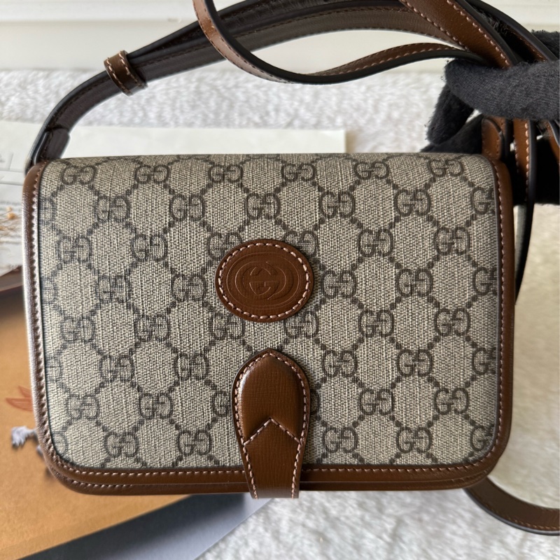 Interlocking G 塗層帆布翻蓋迷你馬鞍斜背包(棕色)-1