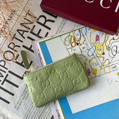 GG Logo 壓紋皮革拉鍊零錢包/鑰匙包(淺綠色)