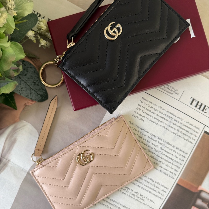 金色GG Logo 縫線皮革拉鍊零錢包/鑰匙包(黑色)-0