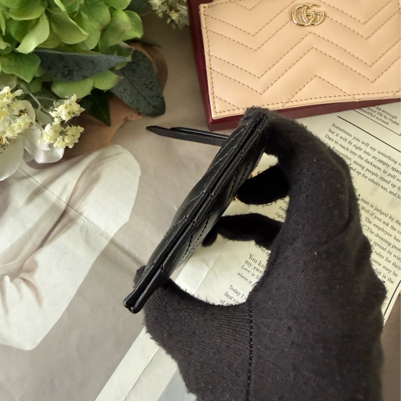 金色GG Logo 縫線皮革拉鍊零錢包/鑰匙包(黑色)-4