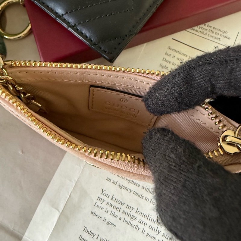 金色GG Logo 縫線皮革拉鍊零錢包/鑰匙包(裸粉色)-4