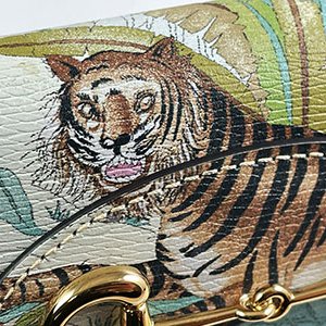 *奢華大道國際精品*【G1818】GUCCI白色牛皮1955系列 老虎叢林對開短夾 621887-10