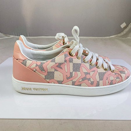 *奢華大道國際精品＊【L3385】LV白色棋盤格拼粉色LOGO休閒鞋 36號-1