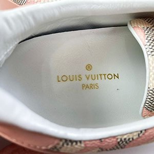 *奢華大道國際精品＊【L3385】LV白色棋盤格拼粉色LOGO休閒鞋 36號-6