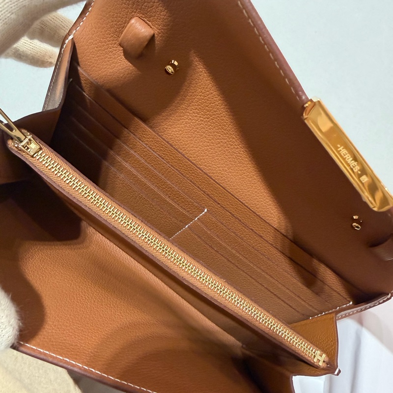Hermes’s Constance to go 金棕金扣全新品-4