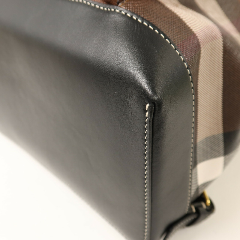 BURBERRY 塗層帆布BackPack金扣背包-11