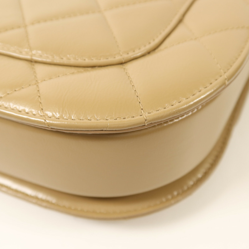 CHANEL 牛皮皮革Half Moon Flap Bag金扣鏈帶肩背袋-12