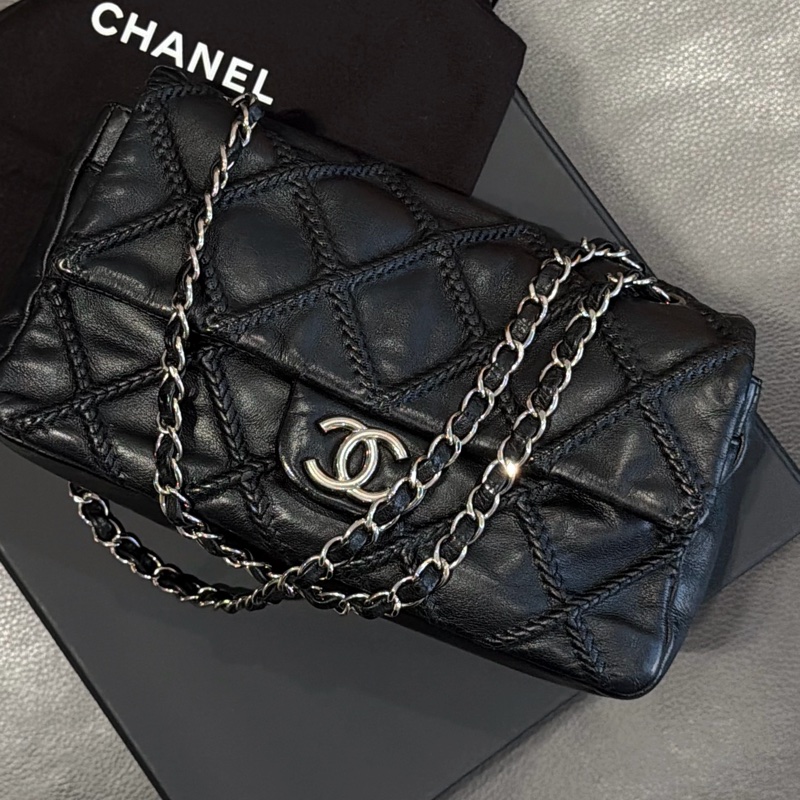 Chanel CF黑銀限定season bag ®️牛皮特殊工藝-4