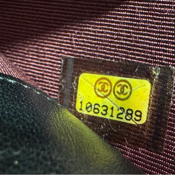 Chanel 黑色 羊皮 銀色CC logo 小錢包-10