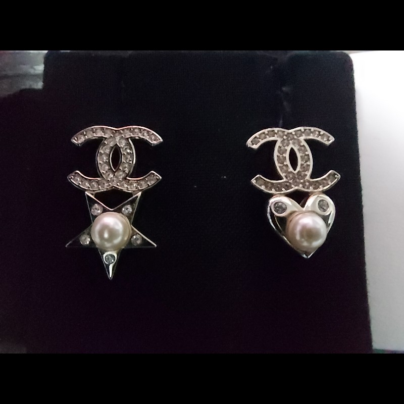 Chanel 星星心心醉石加珍珠耳針-0