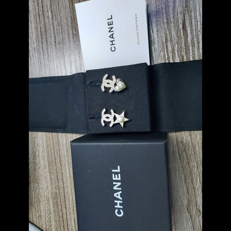 Chanel 星星心心醉石加珍珠耳針-3