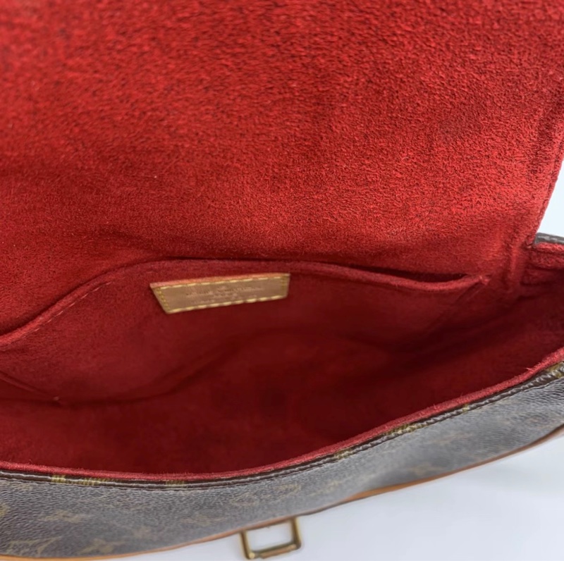 LV經典老花小豬包馬鞍包-4