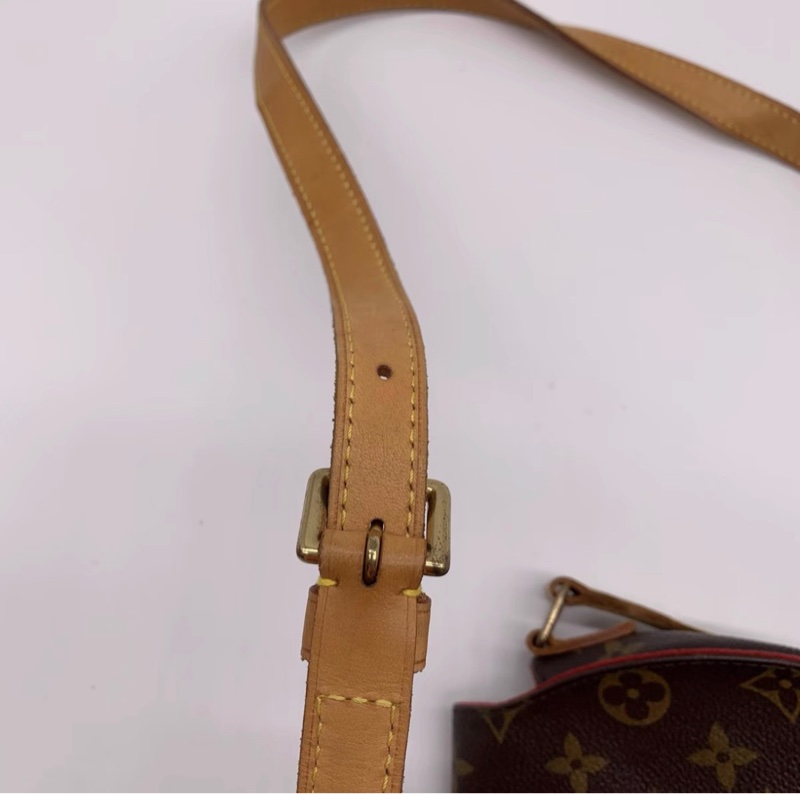 LV經典老花小豬包馬鞍包-6