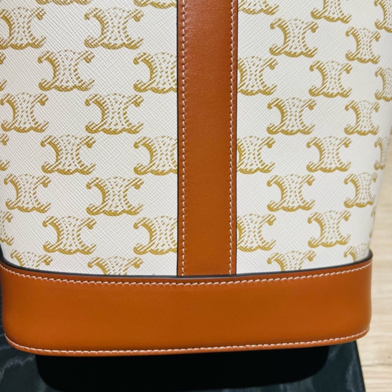 Celine 凱旋門滿版白老花水桶包 小號-1