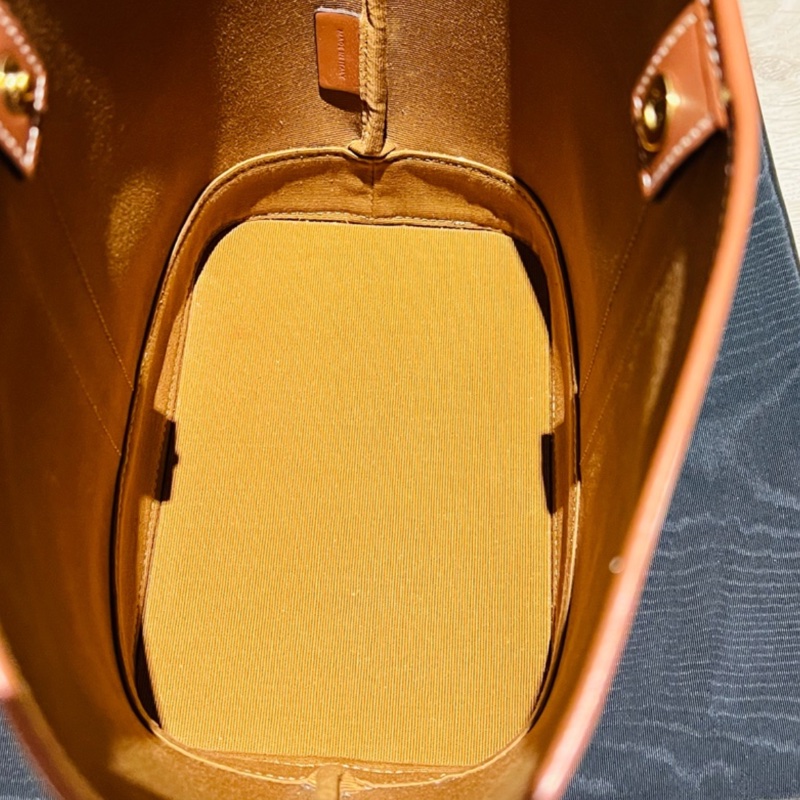 Celine 凱旋門滿版白老花水桶包 小號-3