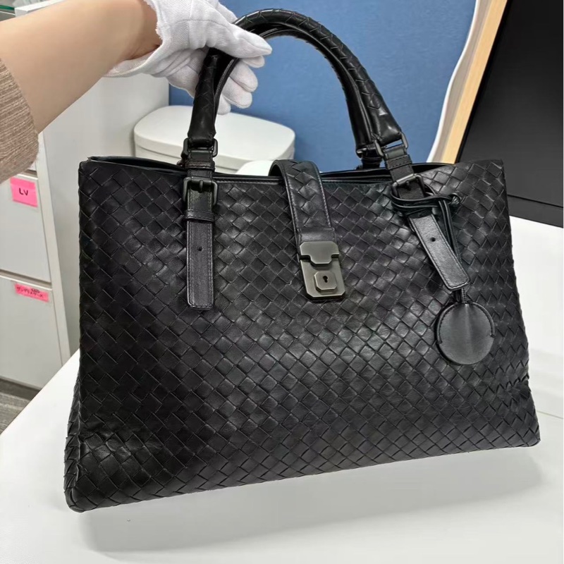 「JL精品代購」bottega veneta BV黑色羊皮編織手提通勤托特包-3
