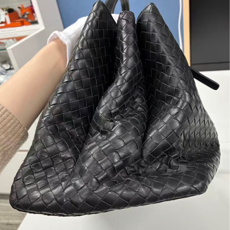「JL精品代購」bottega veneta BV黑色羊皮編織手提通勤托特包-5