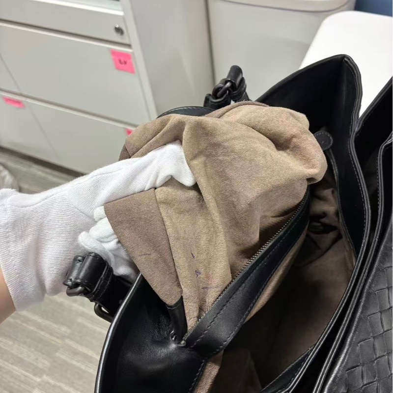 「JL精品代購」bottega veneta BV黑色羊皮編織手提通勤托特包-20