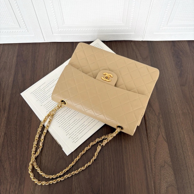 chanel vintage 奶茶色金扣 cf 鏈條26*19 98新配件保卡塵袋-1