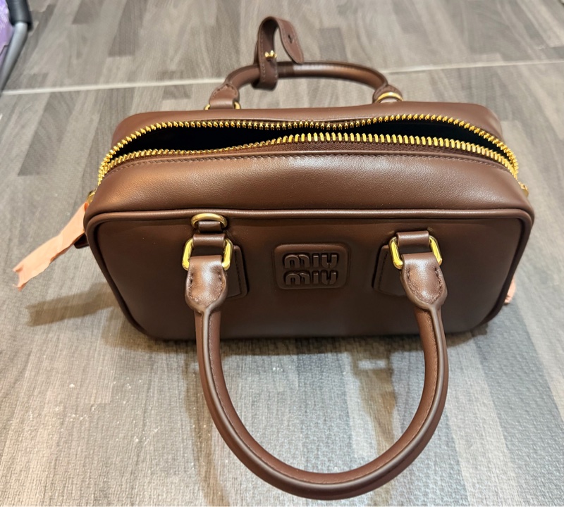 miu miu arcadie 皮革手袋（可側背）石楠木色-7