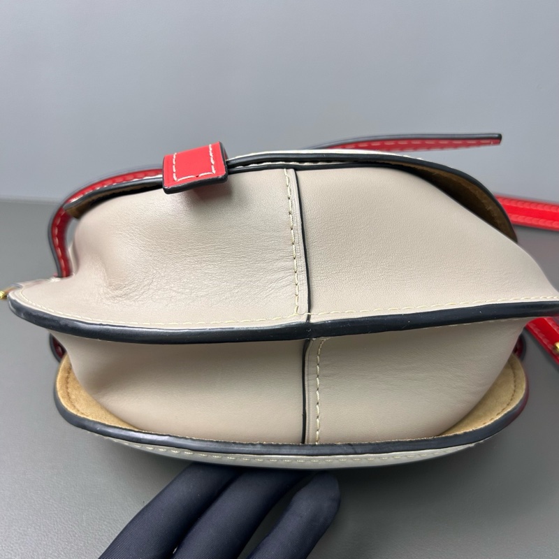 LOEWE/羅意威 Gate Dual 蝴蝶結裝飾柔軟小牛皮 單肩斜挎包 尺寸:29*20 cm-3
