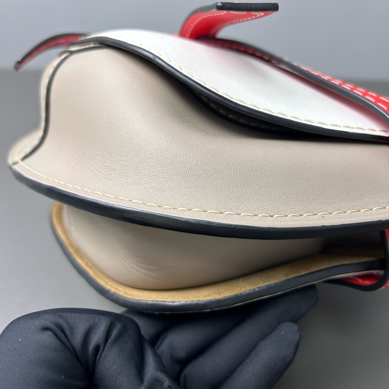 LOEWE/羅意威 Gate Dual 蝴蝶結裝飾柔軟小牛皮 單肩斜挎包 尺寸:29*20 cm-4