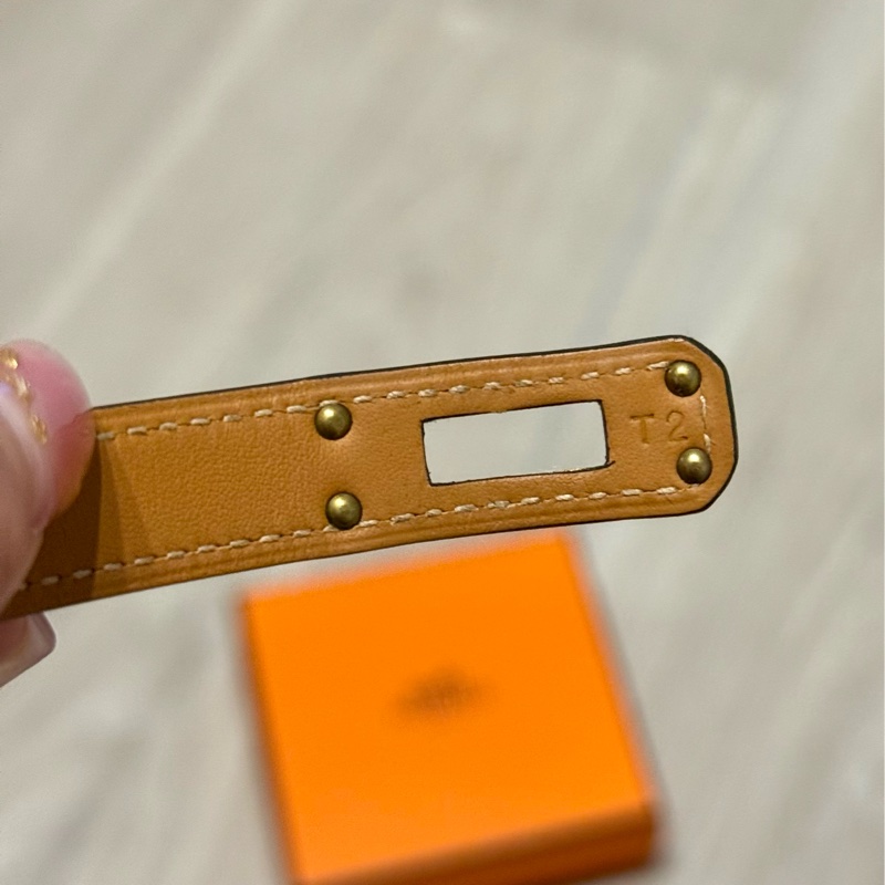 Hermès Kelly Double Tour 皮革手環（黑小牛皮/金釦）-5
