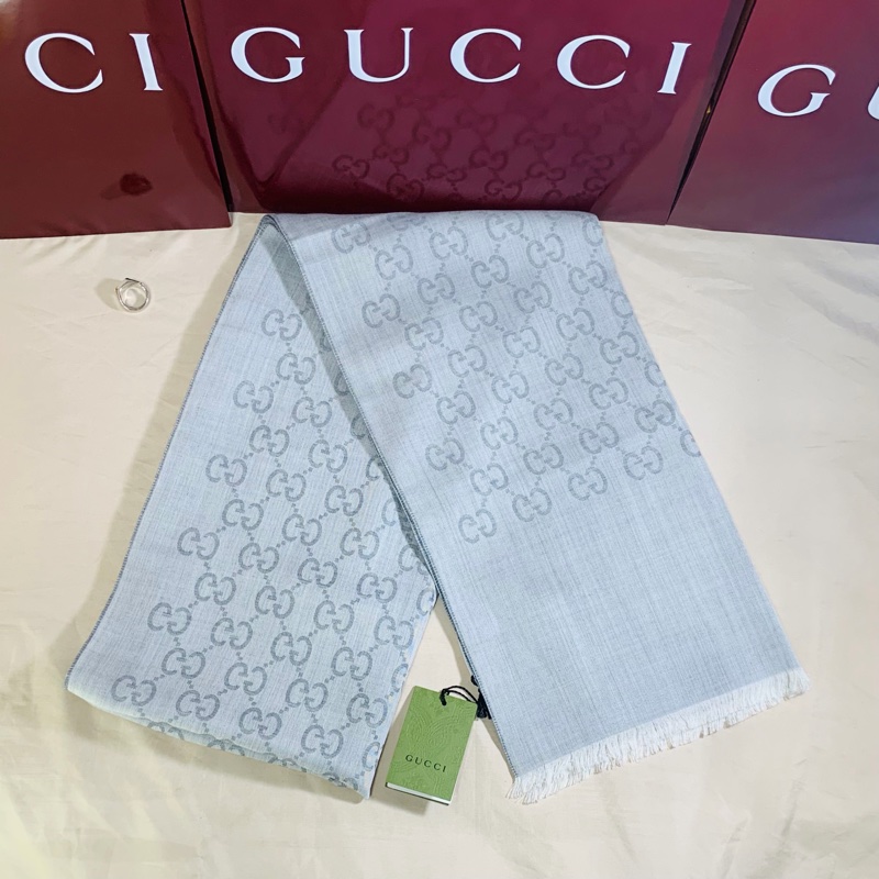 ‼️全台最甜 全新含吊牌 Gucci 古馳 淺灰老花滿版雙色 羊毛圍巾 披肩-3
