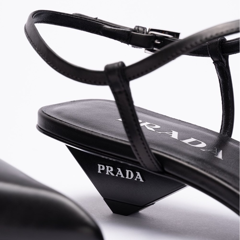 Prada 女士 尖頭高跟鞋37 39碼-3