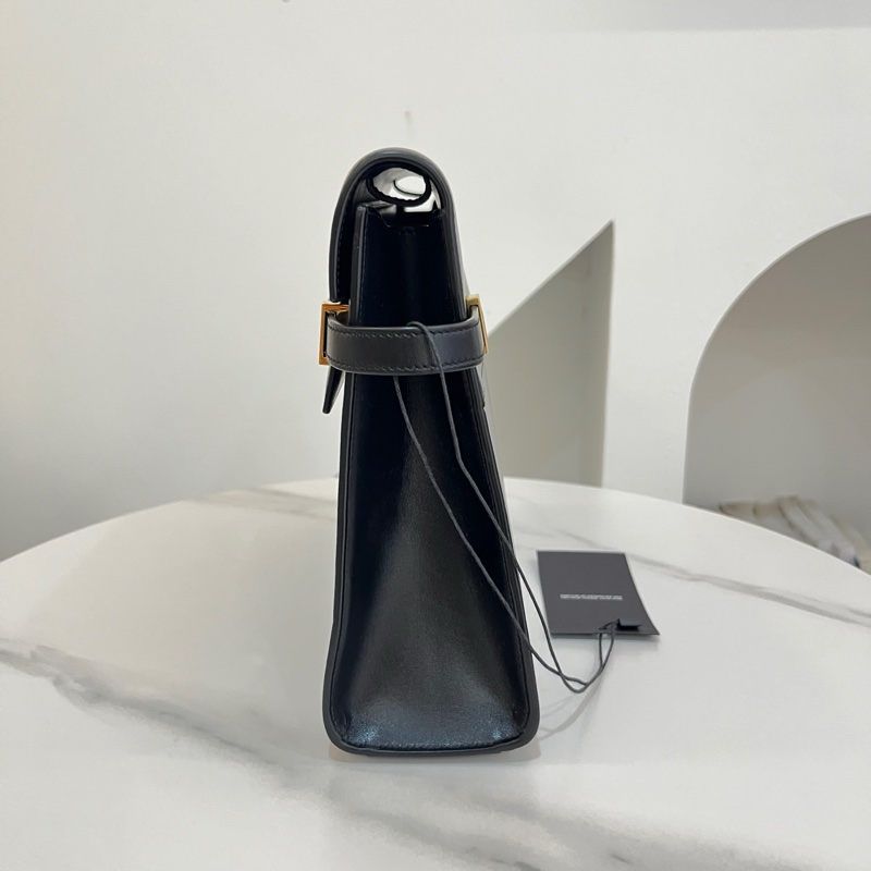 聖羅蘭/Saint laurent MANHATTAN系列 黑金光面牛皮曼哈頓中號單肩斜挎包 尺寸：29×20×7.5-3