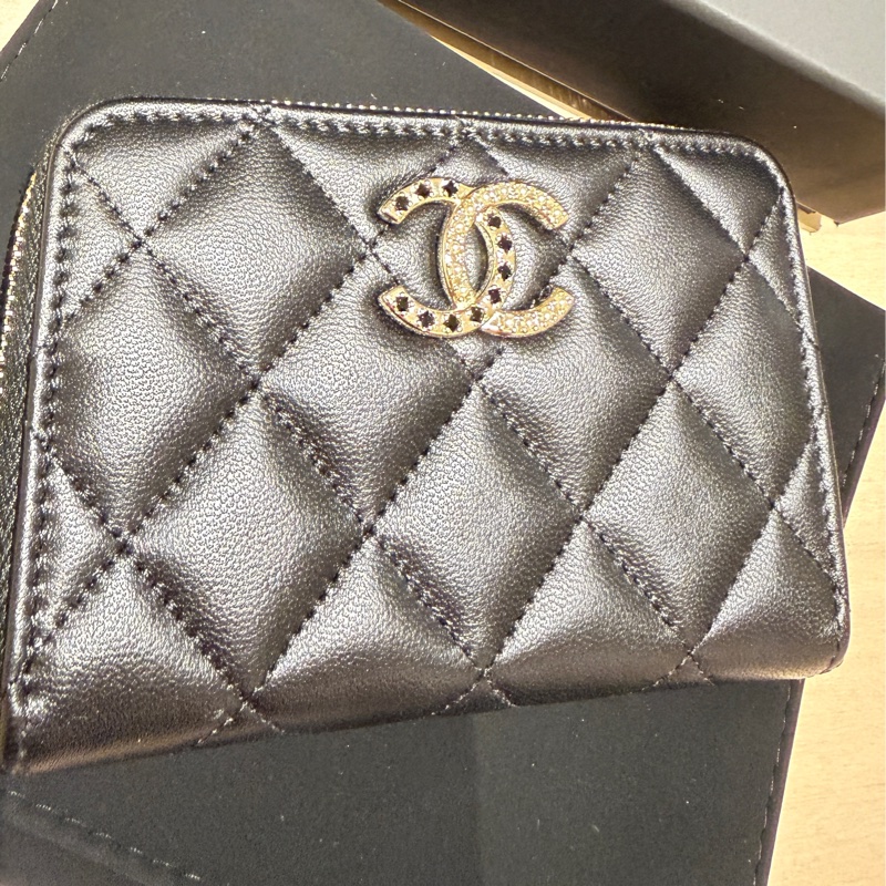 全新-Chanel 黑色羊皮菱格紋拉鍊卡夾-9