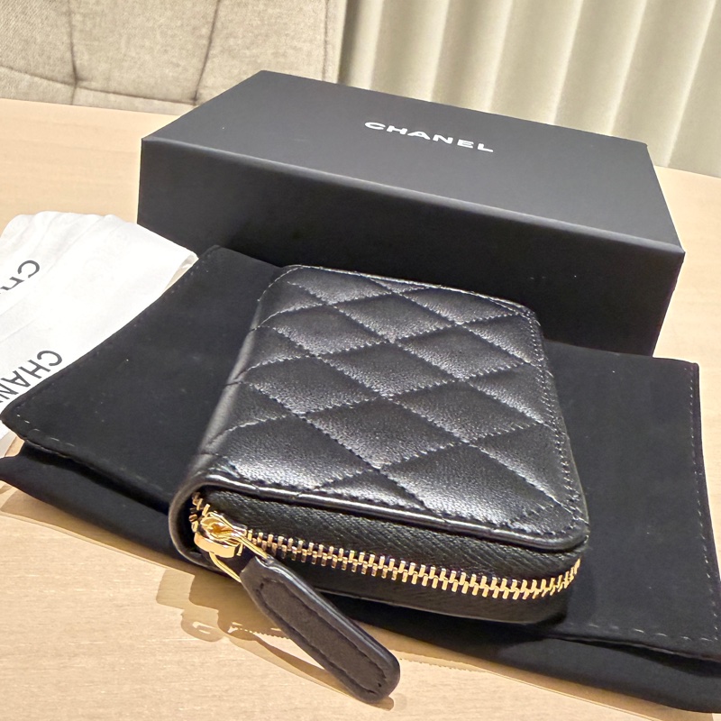全新-Chanel 黑色羊皮菱格紋拉鍊卡夾-18