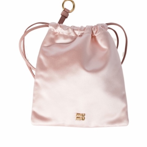 Miu Miu 女士 抽繩手拿包均碼碼常規、21cm*18cm
