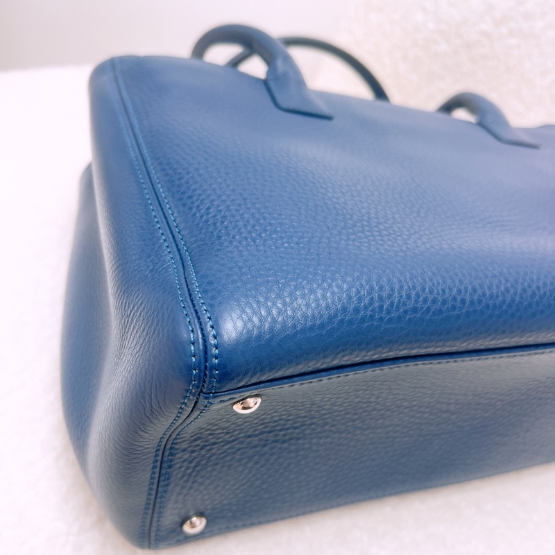 Chanel executive 深藍色手提包/肩背包-8