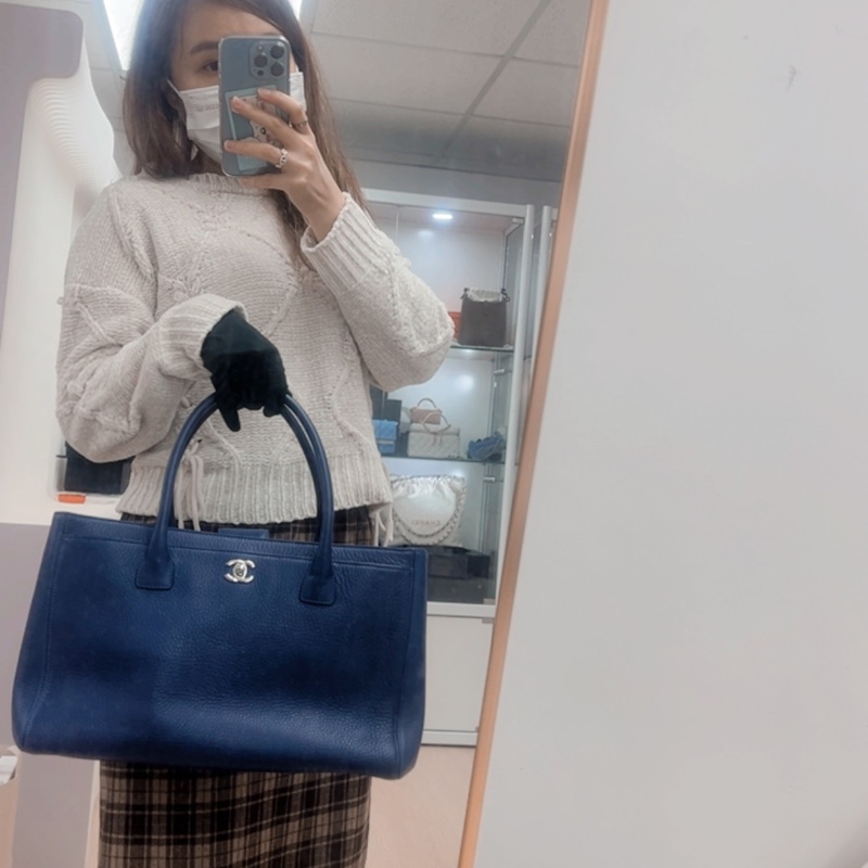 Chanel executive 深藍色手提包/肩背包-15