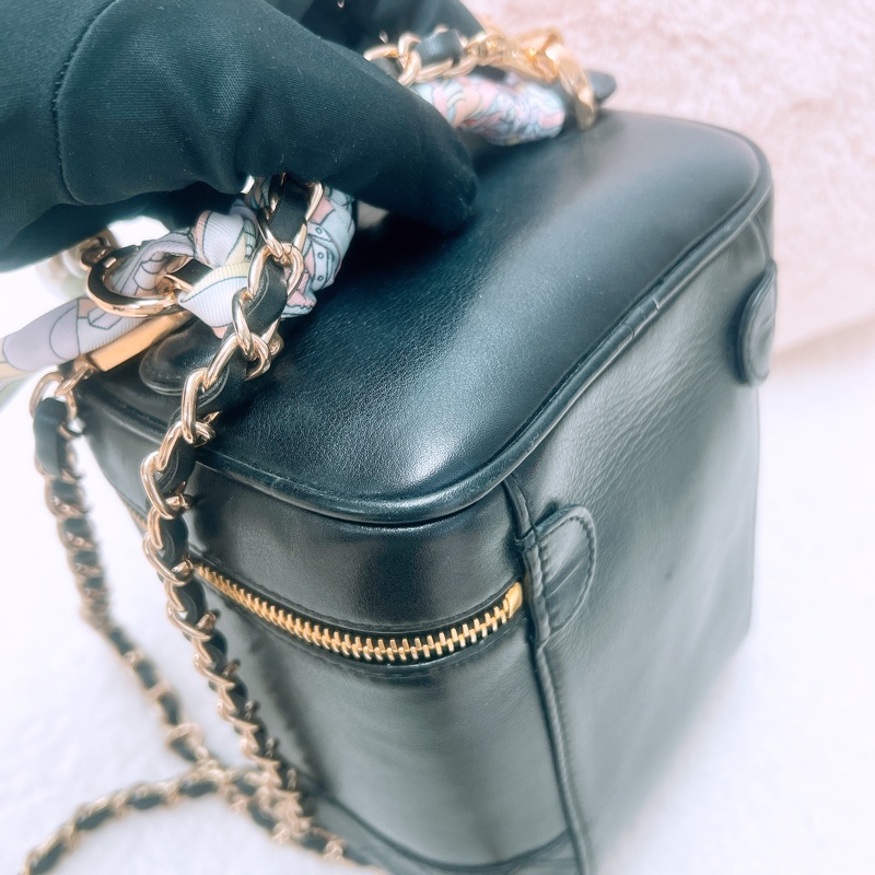 Chanel 黑金中古化妝包/斜挎包-7