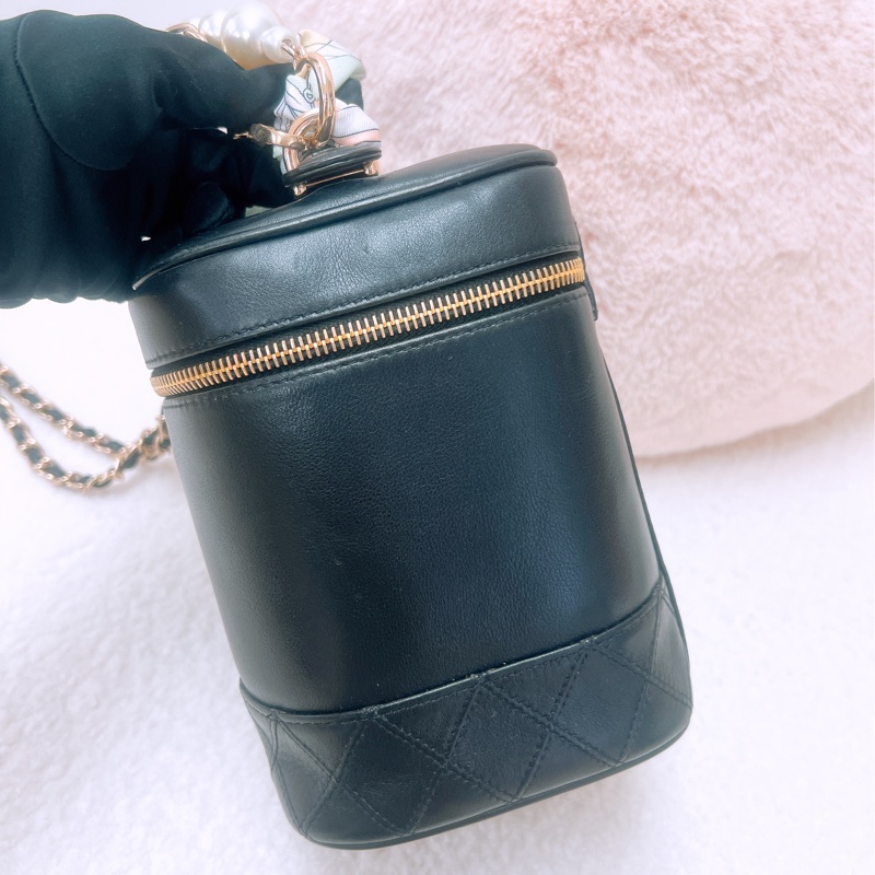 Chanel 黑金中古化妝包/斜挎包-11