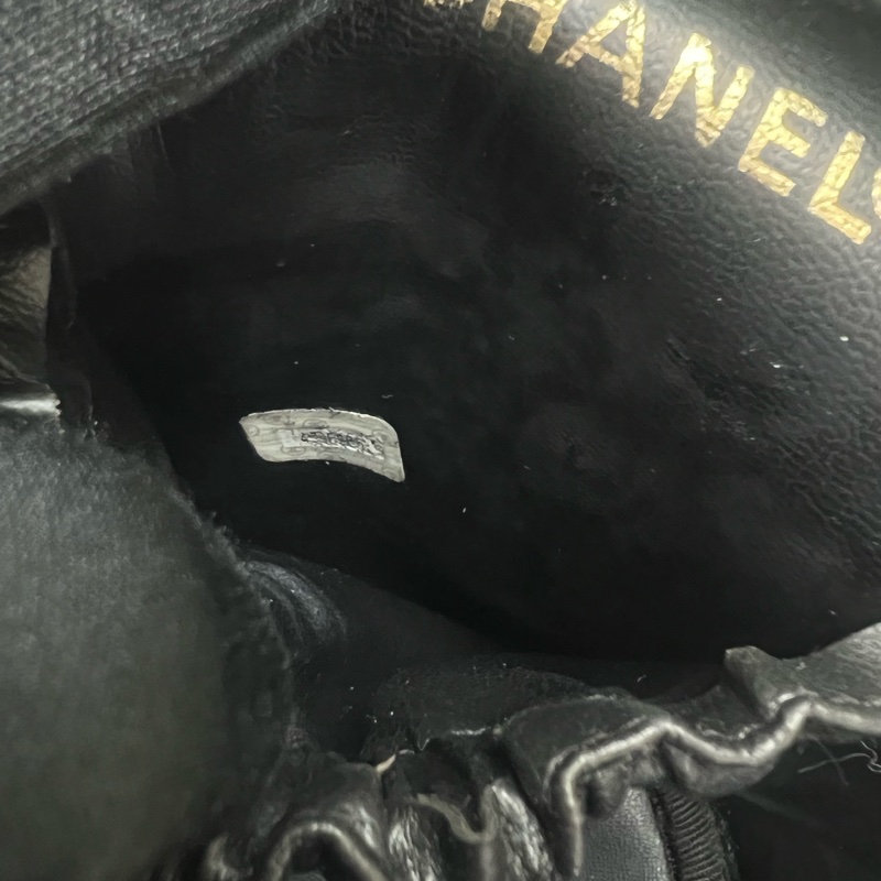 Chanel 黑金中古化妝包/斜挎包-14