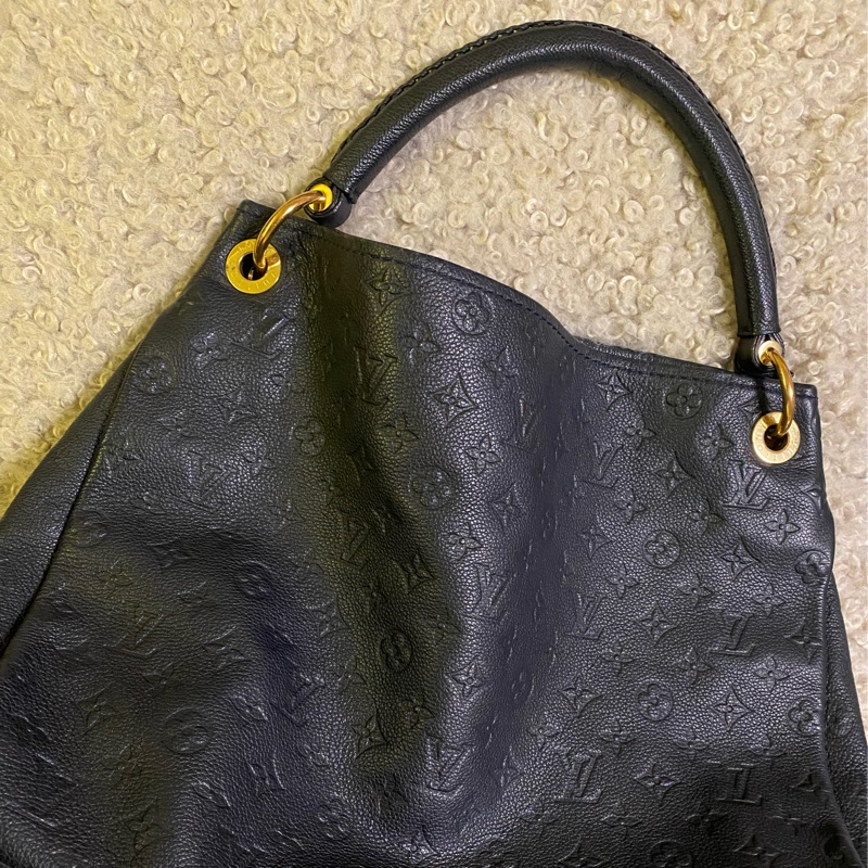 lv artsy mm 壓紋 皮革 經典 全黑 皮革 肩背包 手提包 近全新-0